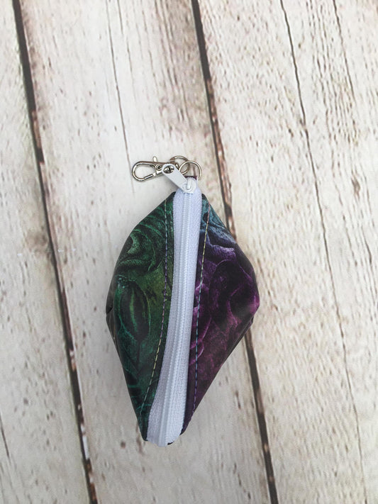 Triangle Pouch Dark Rainbow Roses