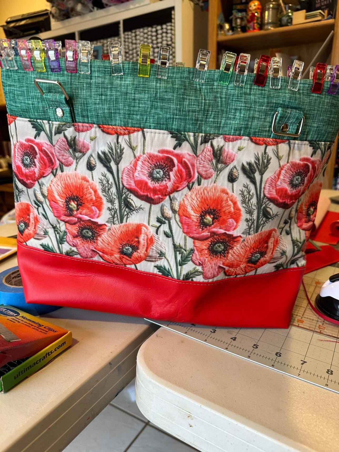 Teagan Tote Poppies