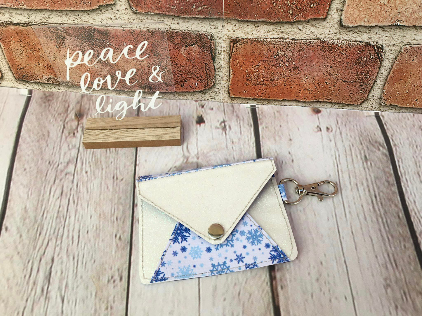 Anna Wallet White Glitter and Blue Snowflakes